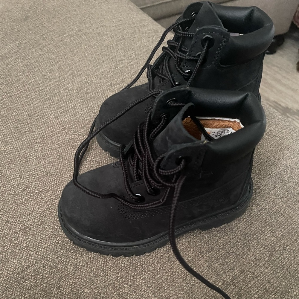 All black toddler timbs, size 6c